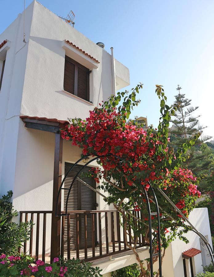 Oliaria Apartments Platanés Exteriér fotografie