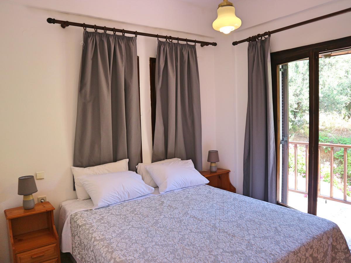 Oliaria Apartments Platanés Exteriér fotografie