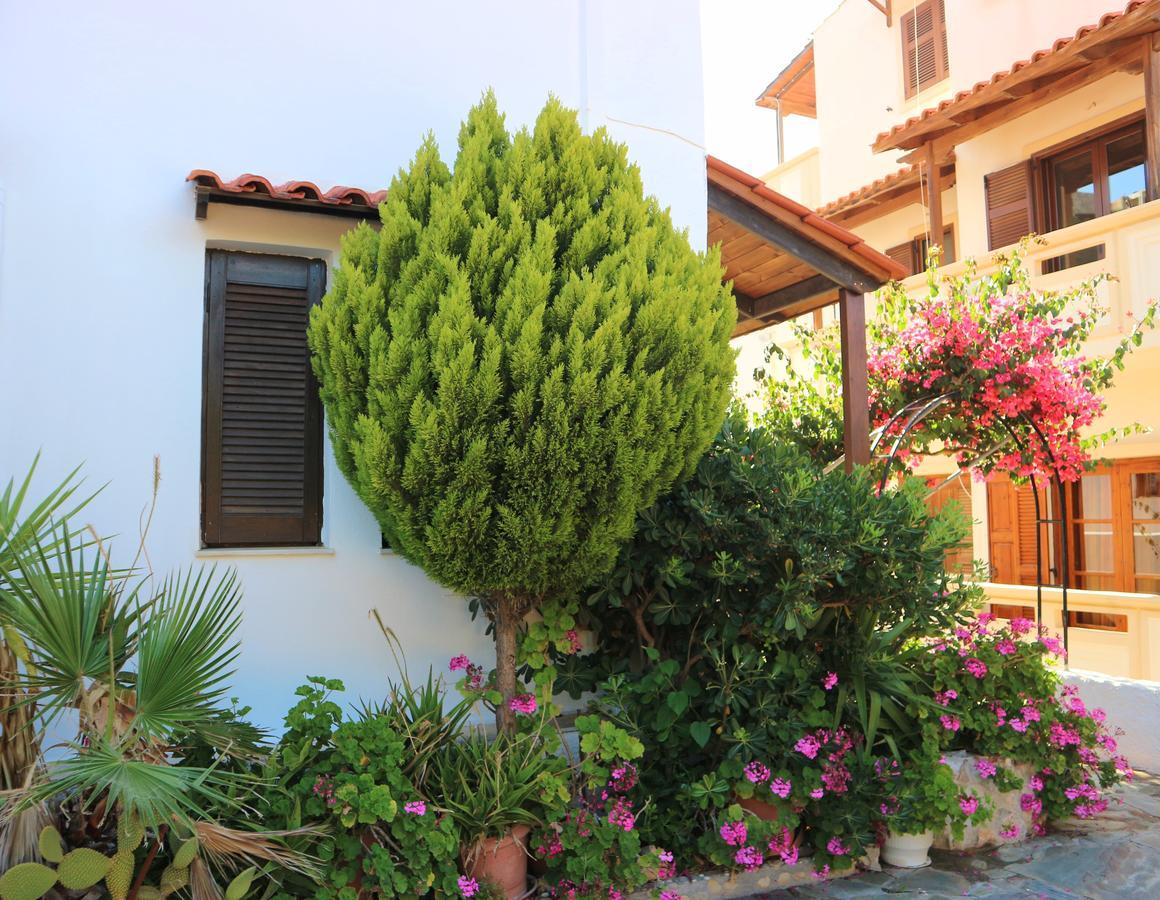 Oliaria Apartments Platanés Exteriér fotografie