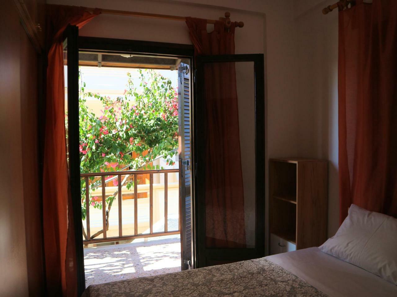 Oliaria Apartments Platanés Exteriér fotografie